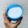 Die normale Feuchtigkeitscreme unterscheidet sich von der „tiefe feuchtigkeitsspendende“ cream