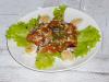 Leicht und lecker Salat mit Garnelen in Eile