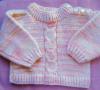 Stricken Nadeln Pullover für Säuglinge mit einem Verschluss Schulter: texte