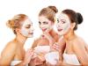 Aufmerksamkeit für das Gesicht: TOP-5 Frühlingsmasken für jugendliche Haut