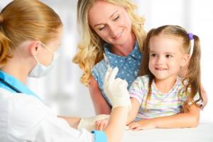 Re-Impfung: warum, und ob geimpft beeinträchtigte Kinder werden