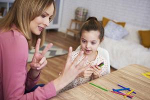 5 Sätze Psychologen raten davon ab, es einem Kind zu erzählen