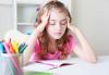 6 Ursachen für Kopfschmerzen im Kindesalter: Hinweis für Eltern