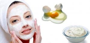 Wie zu reinigen und befeuchten die Haut? Atemberaubende Joghurtmaske für das Gesicht!