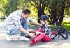 So versichern Sie Ihr Kind gegen einen Unfall: fachkundige Beratung