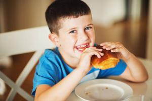 Top 3 Frühstück, das nicht an Kinder verabreicht werden soll