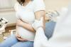 COVID-19-Impfstoff verursacht Unfruchtbarkeit: 5 Mythen über Antikovid-Impfungen