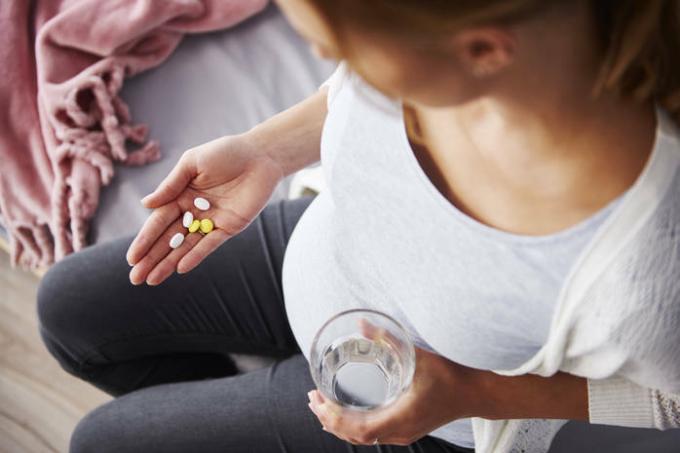 Nicht nur für schwangere Frauen: Ärzte sagten, wer Folsäure einnehmen muss und warum