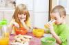Wie man ein Kind im Sommer füttert: nützliche Lebensmittel für die Immunität von Kindern