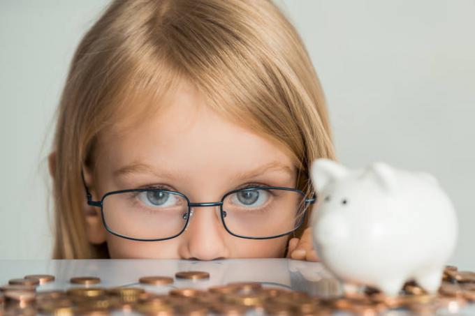 Wie das Kind finanzielle Kompetenz trainieren: 17 Tipps