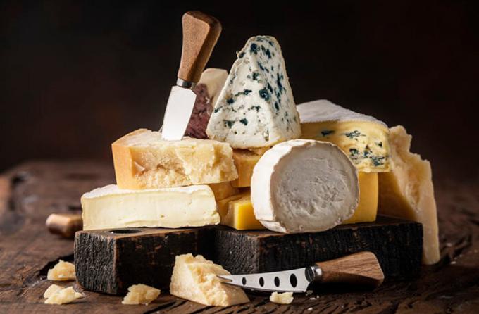 Käse - nicht die beste Behandlung für schwangere Frauen (Fotoquelle: shutterstock.com)