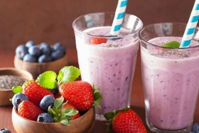 Sommerdiät Smoothie zum Abnehmen: Rezept Schritt für Schritt